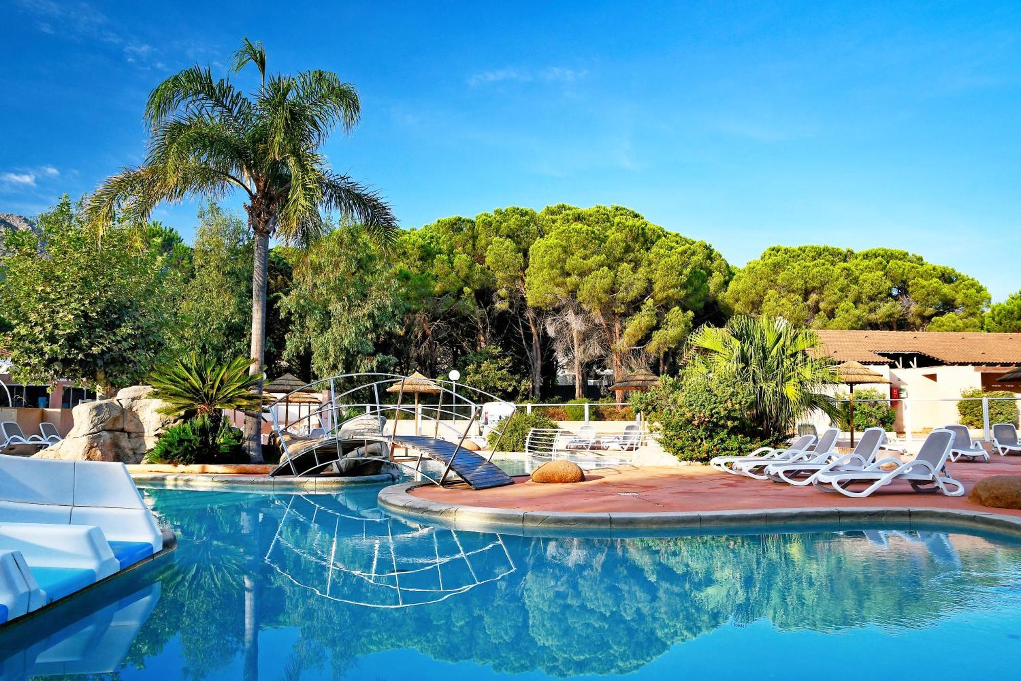 Camping Les Castors Calvi  Buitenkant foto