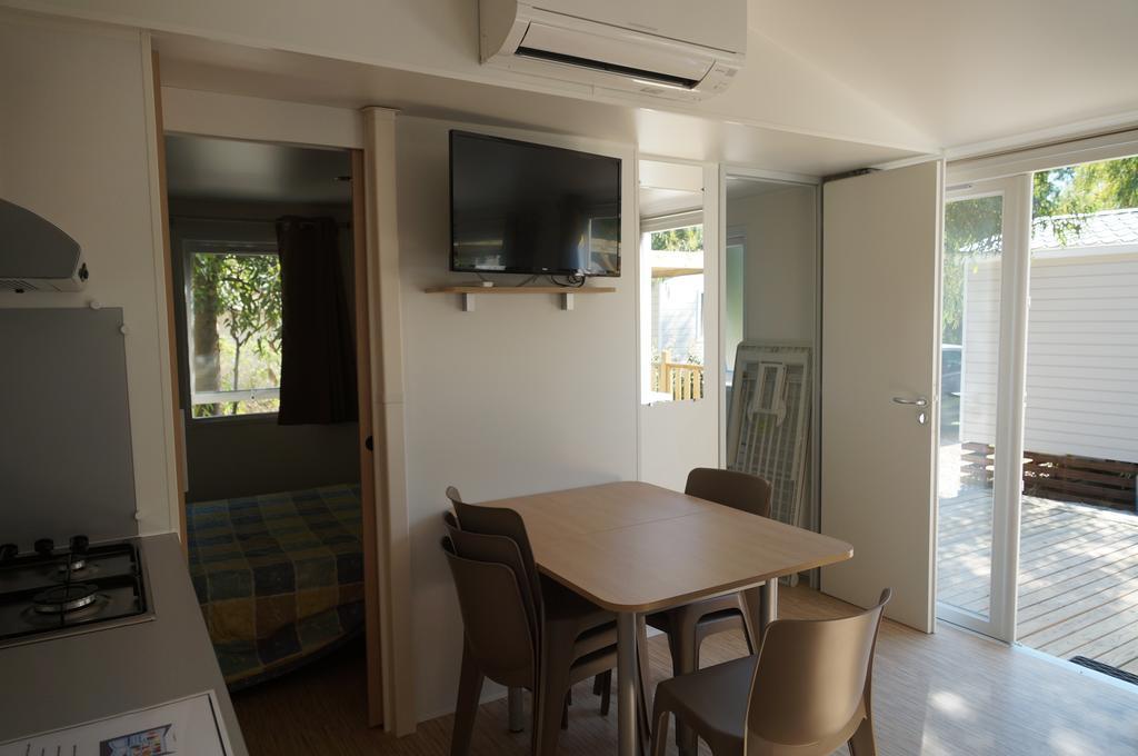 Camping Les Castors Calvi  Buitenkant foto